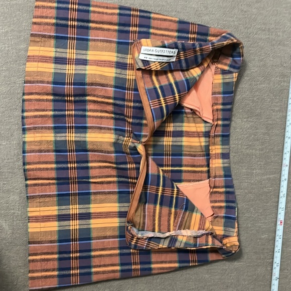 Urban Outfitters size M, plaid mini skirt - Picture 5 of 7